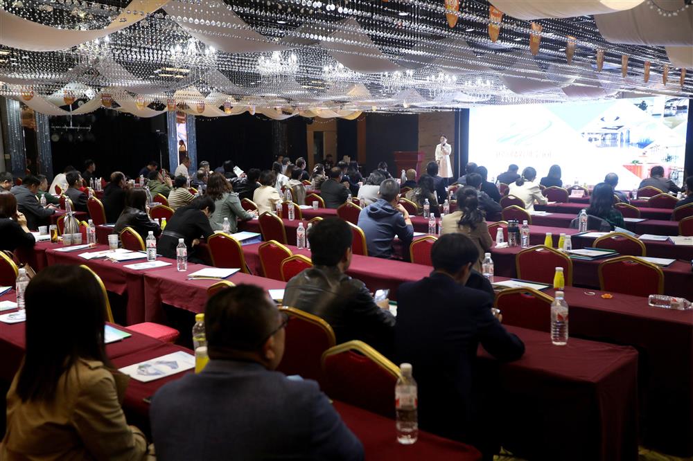 AI賦能產(chǎn)業(yè)生態(tài)！科創(chuàng)投集團(tuán)旗下銀河數(shù)創(chuàng)空間舉辦濟(jì)南科創(chuàng)數(shù)創(chuàng)生態(tài)大會(huì)